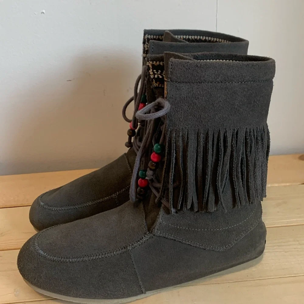 Bohemian Grey Suede-Freewater Fringe Songbird Boots-Grey-Size 7 - Picture 8 of 16